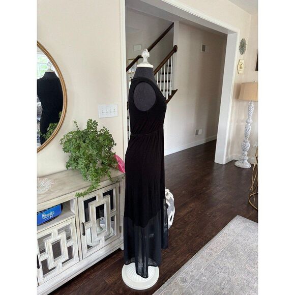 Black dress size small with sheer at the bottom - Picture 2 of 3